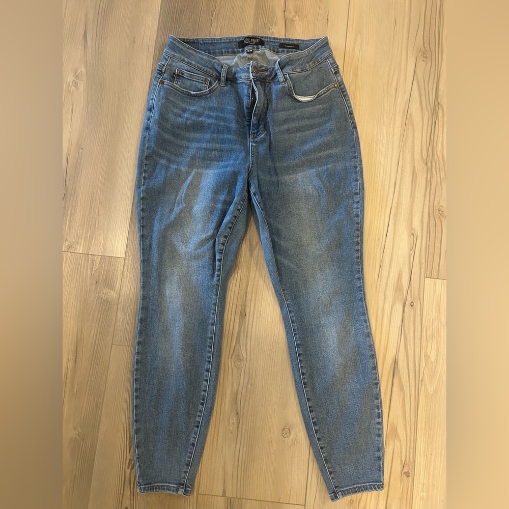 Judy Blue 16W Skinny Fit